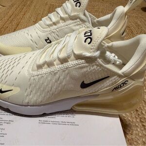 Nike Air Max 270 Cream/White and Black Sneakers (New)